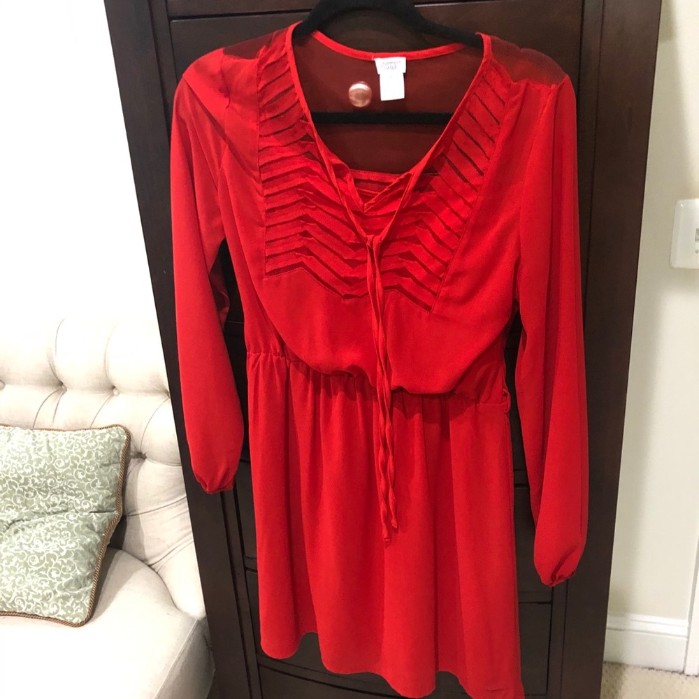 Red Dress - Picture 2 of 7